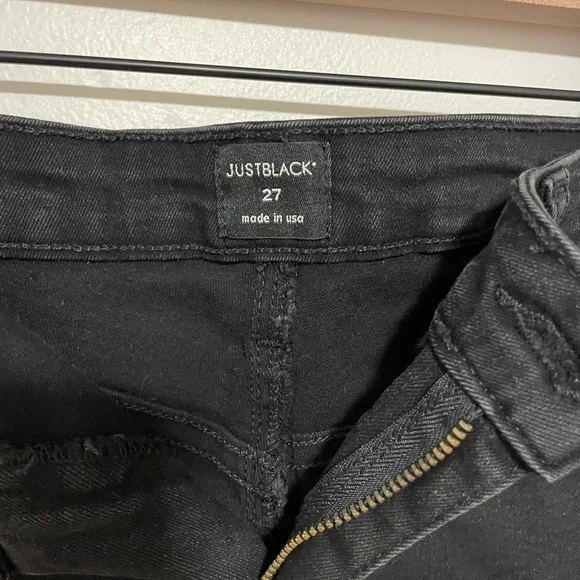 Just Black Size 27 Ancil Frayed Hem Short - Picture 3 of 8